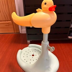 Yellow Duck baby shower standing support